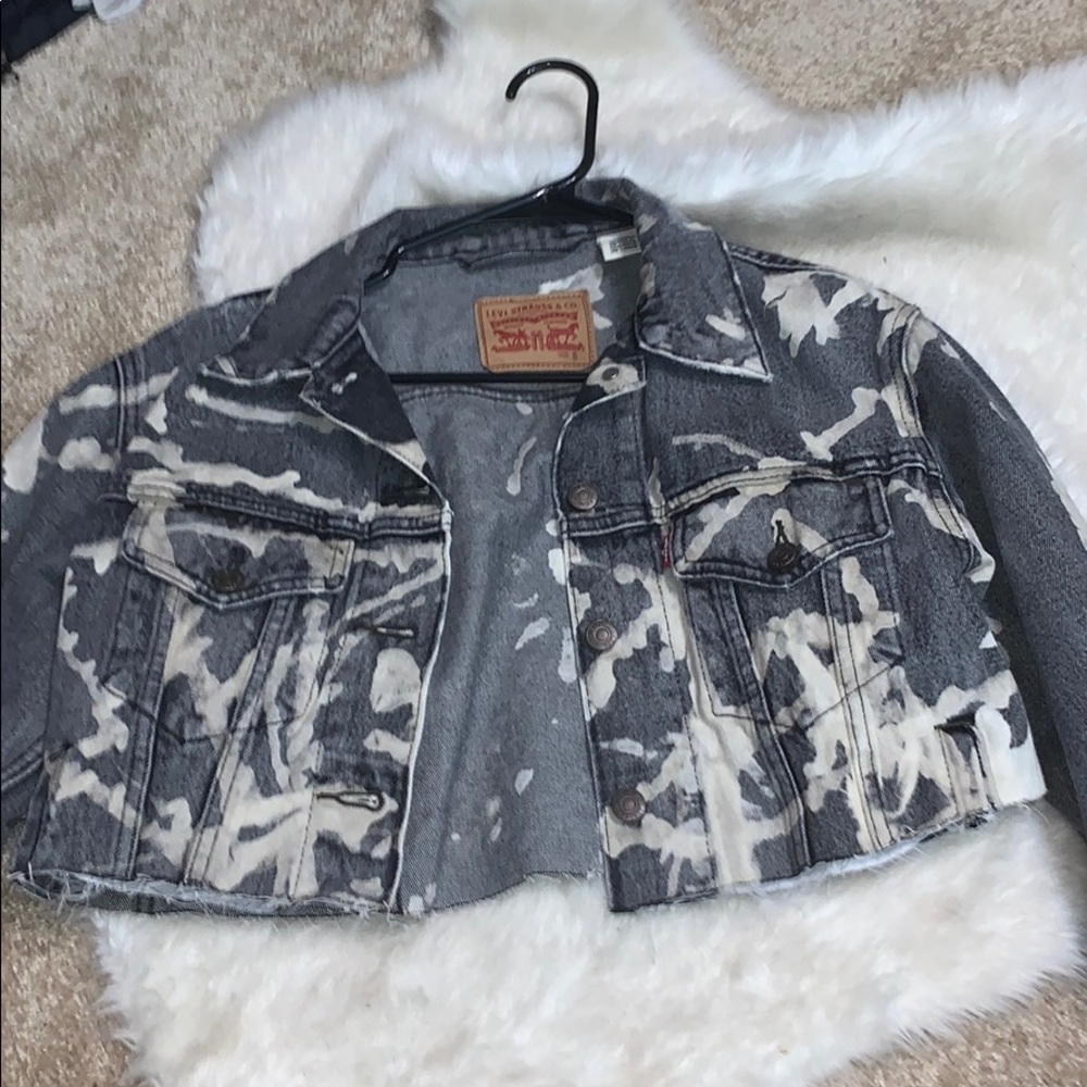 Levi Cropped Jacket